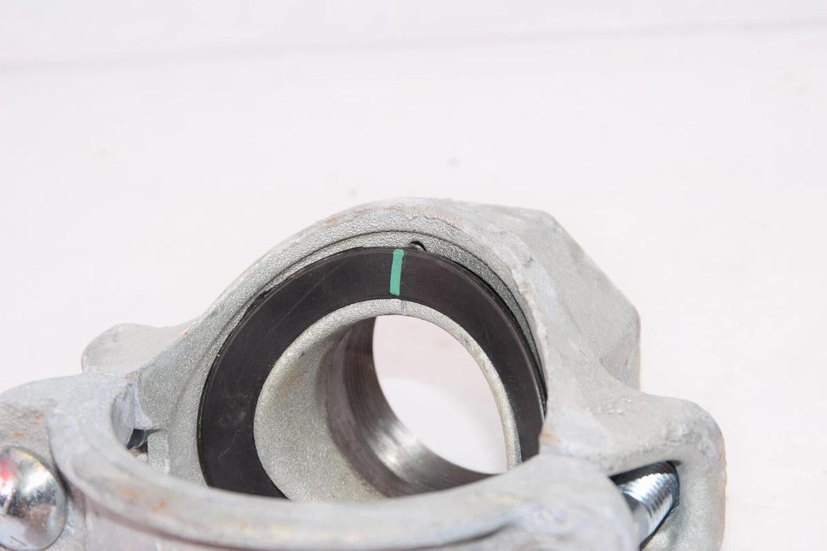 (NEW) VICTAULIC FireLock S/920N/422 3" Mechanical-T Bolted Branch Outlet Galv.