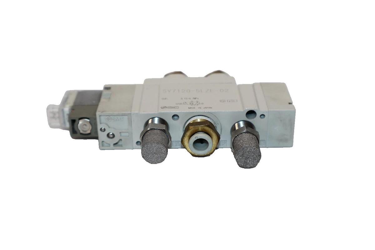 Used SMC SY7120-5LZE-02 , SY71205LZE02 0.15-0.7MPa Solenoid Valve
