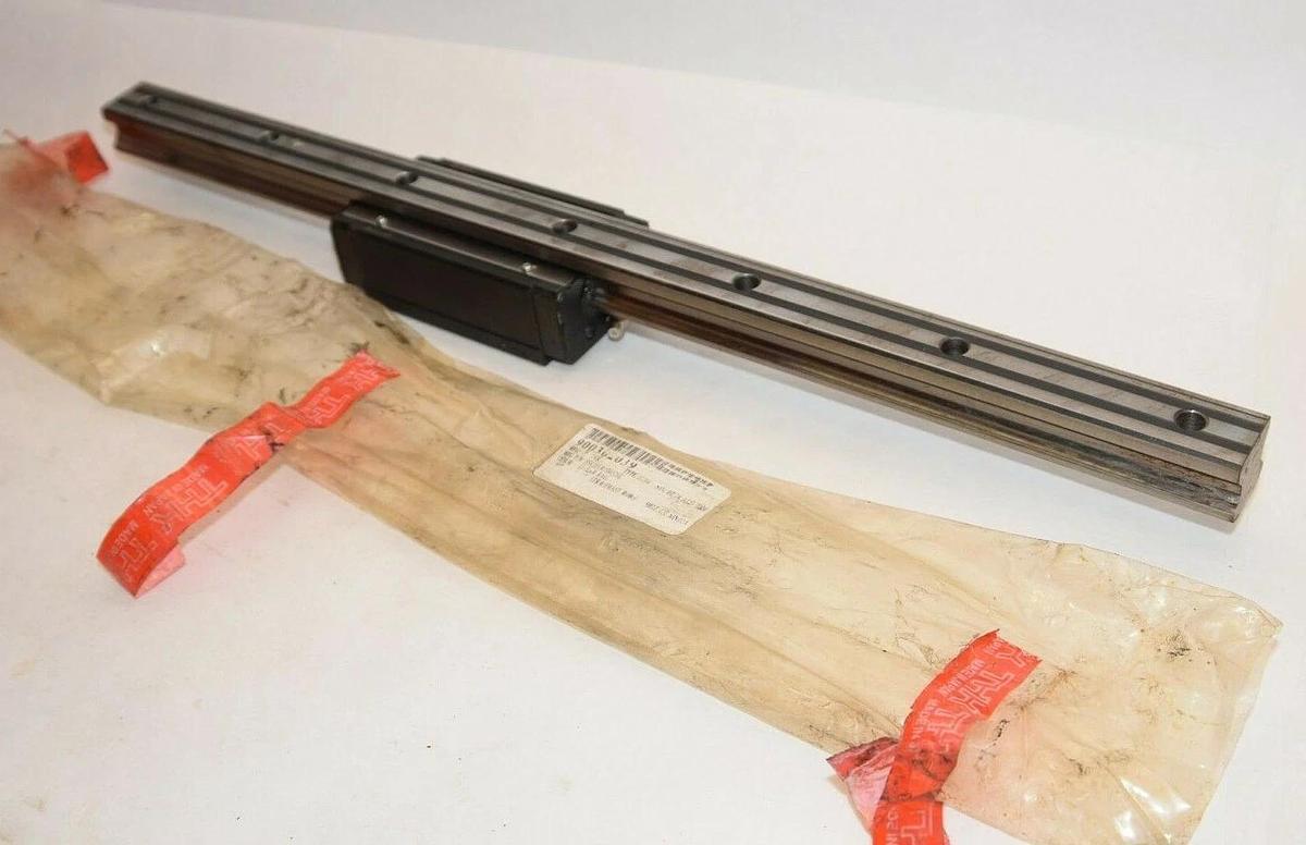 (NEW) THK HSR30LR1SS+520L 520mm Length 30mm Bar Width Linear Guide