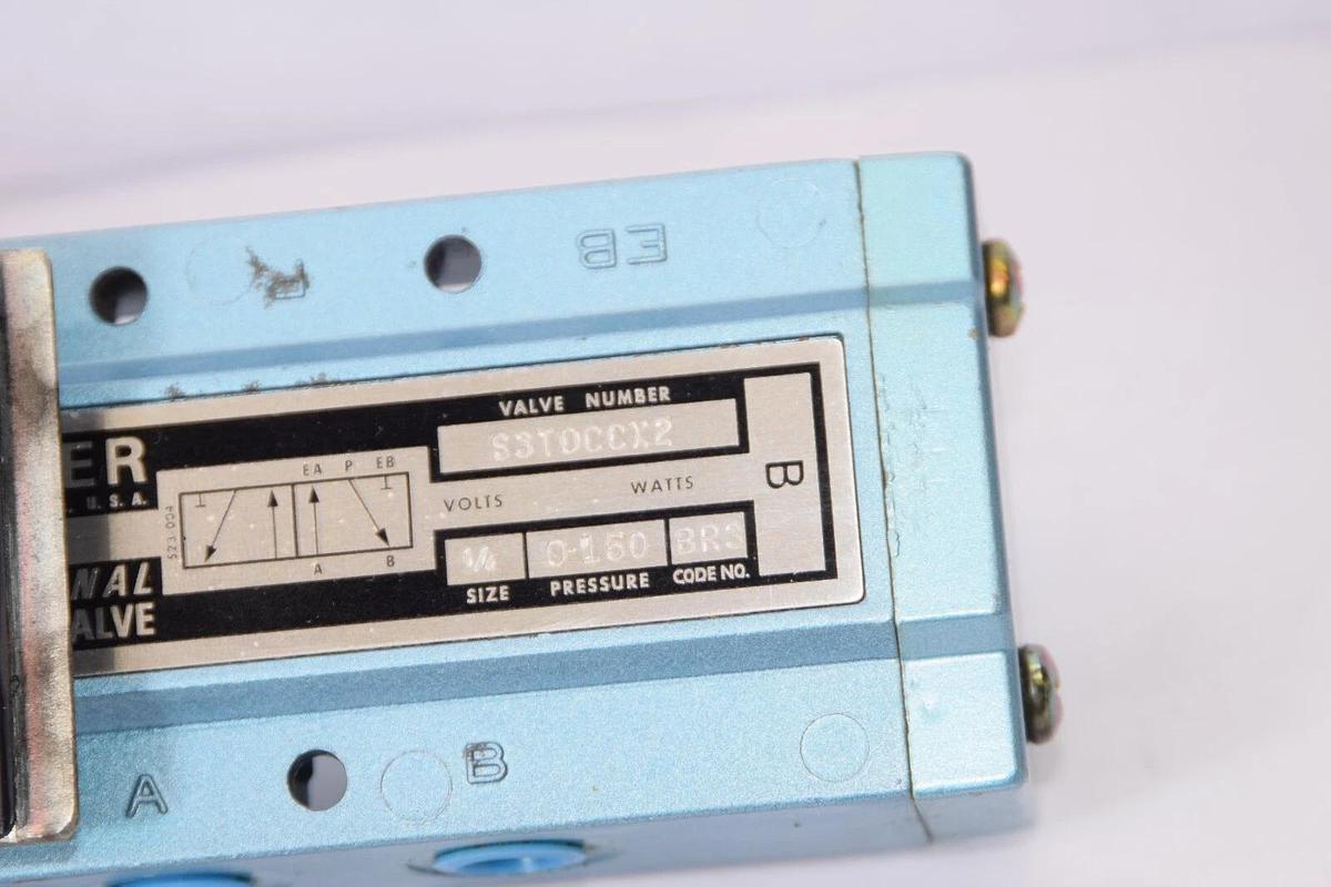 (NEW) SKINNER S3T0CCX2 1/4" Directional Control Valve Pneumatic Air Foot Pedal