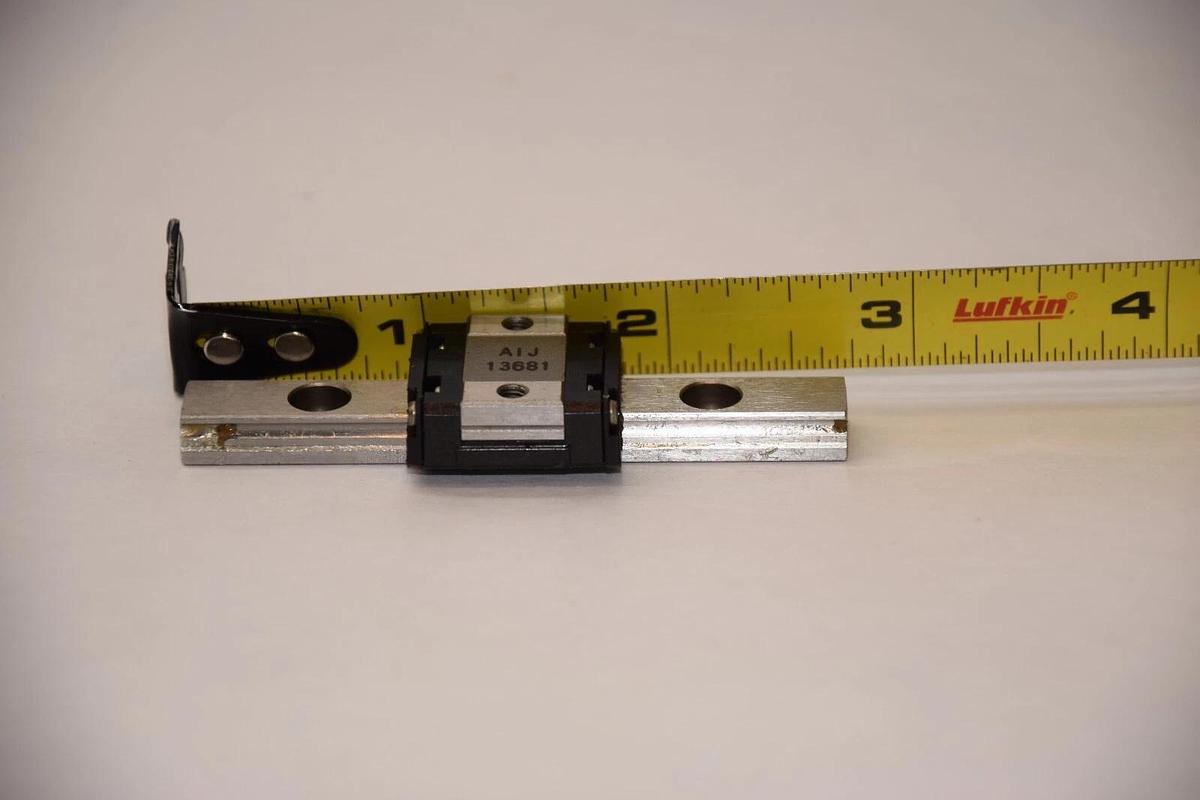 Used THK SRS9XS SRS 9XS Linear Slide Bearing