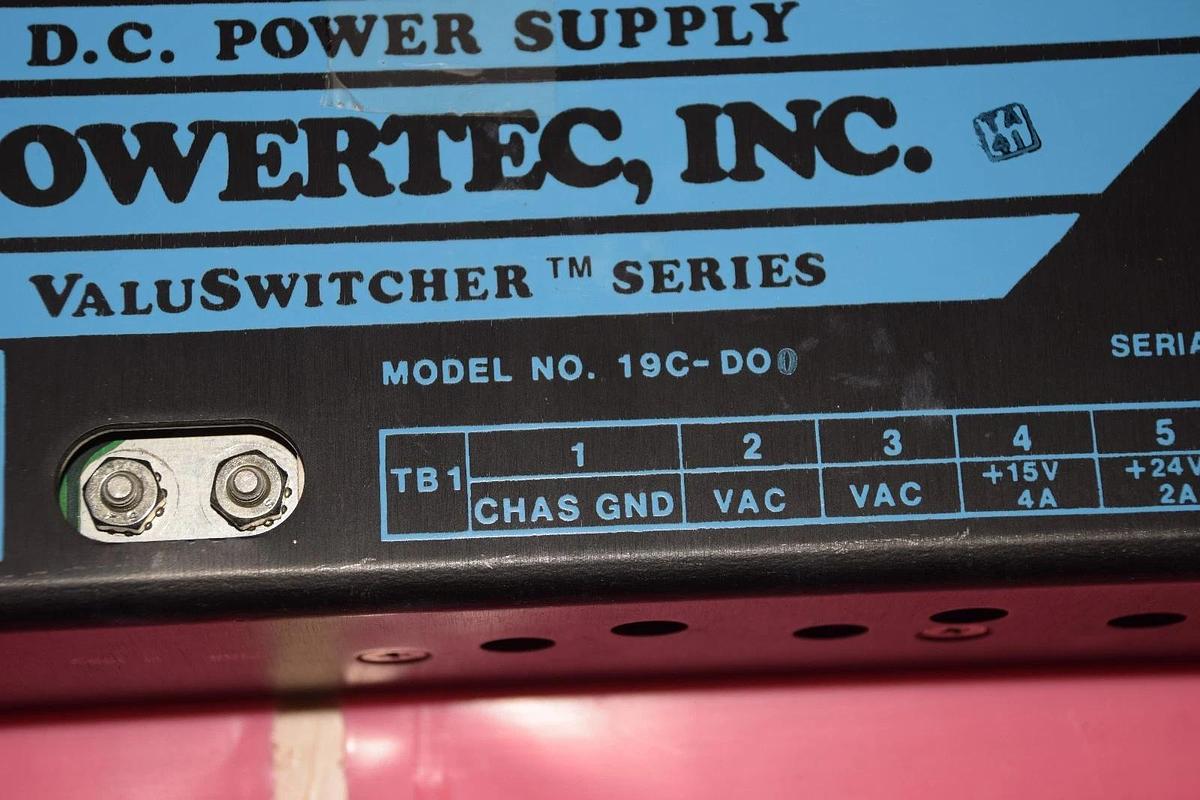 Used POWERTEC INC 19C-D00 19CD00 115/230VAC DC POWER SUPPLY