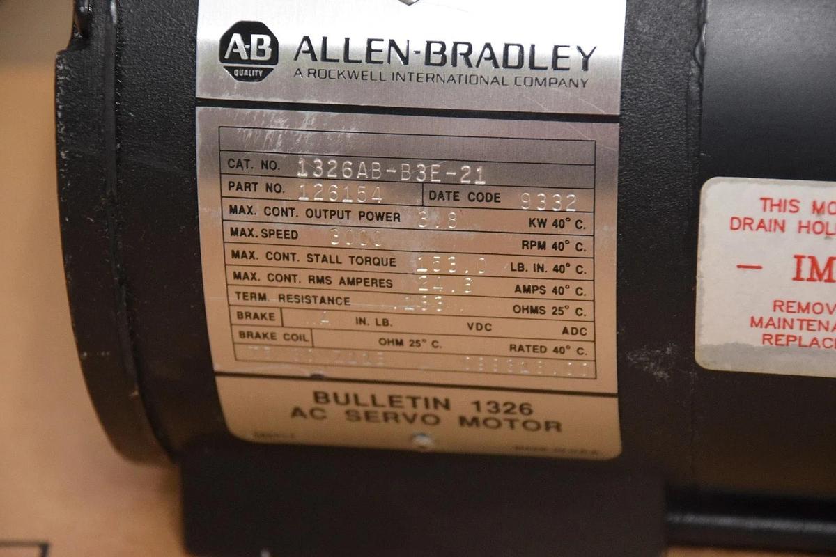 Allen Bradley AB Servo Motor 1326 1326AB-B3E-21 3000rpm 3.8kw NEW