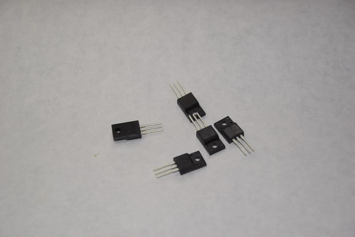 (LOT OF 5) FAIRCHILD G5N60 TRANSISTOR NEW