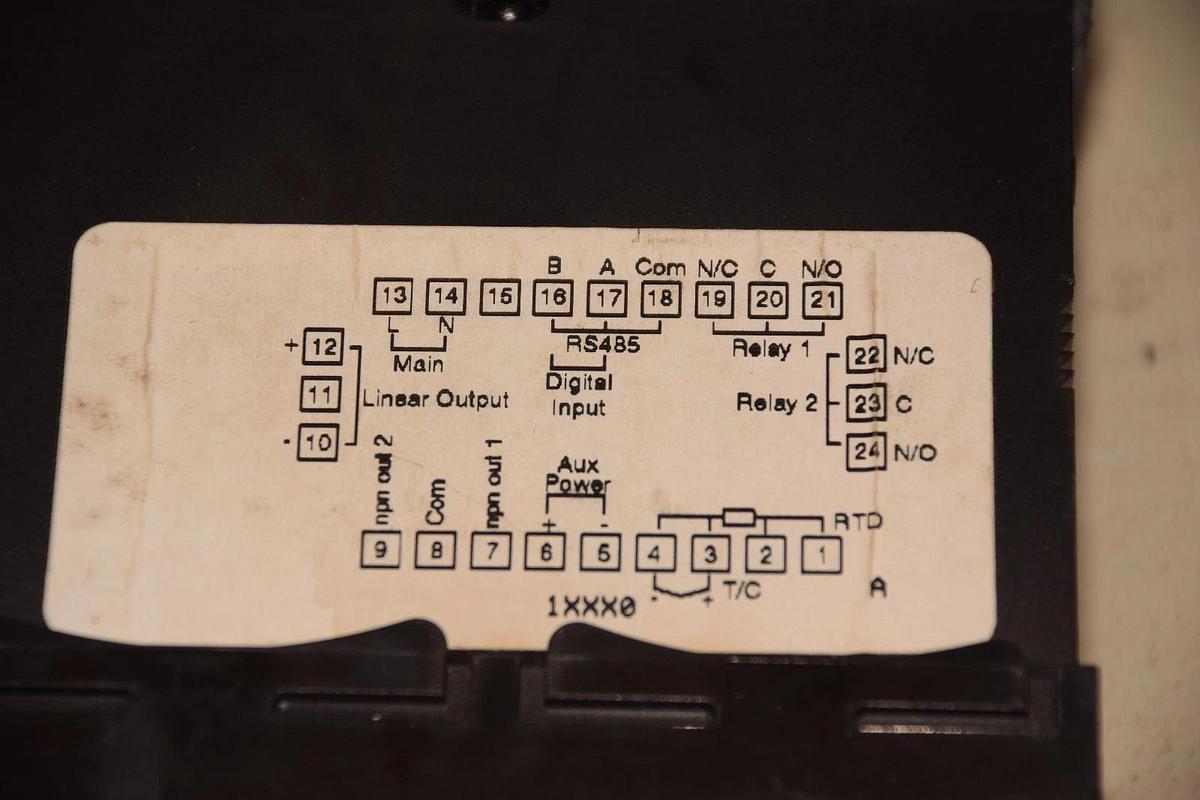 VEEDER ROOT 8628-10000 862810000 50/60hz TEMPERATURE INDICATOR NEW
