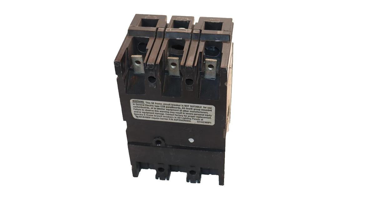 Used GE 100A 100 Amp Spectra Circuit Breaker 600V 3-Pole SELA36AT0100 W/O Plug