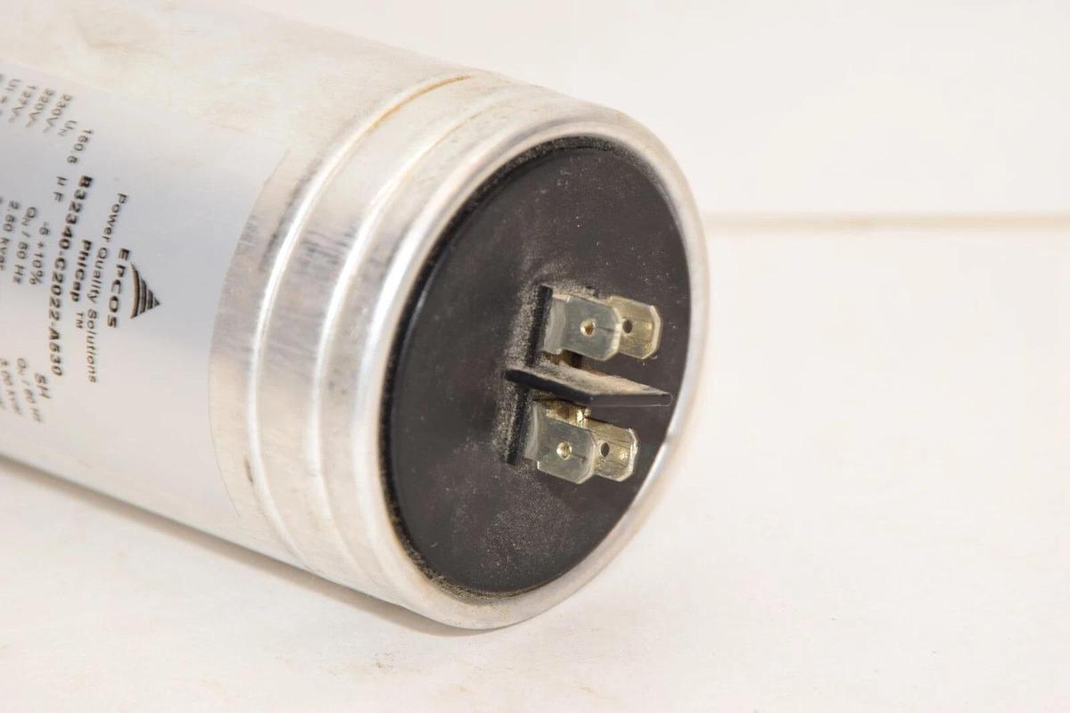 Used EPCOS PhiCap B32340-C2022-A530 150.5uF 230V -5 +10% Capacitor
