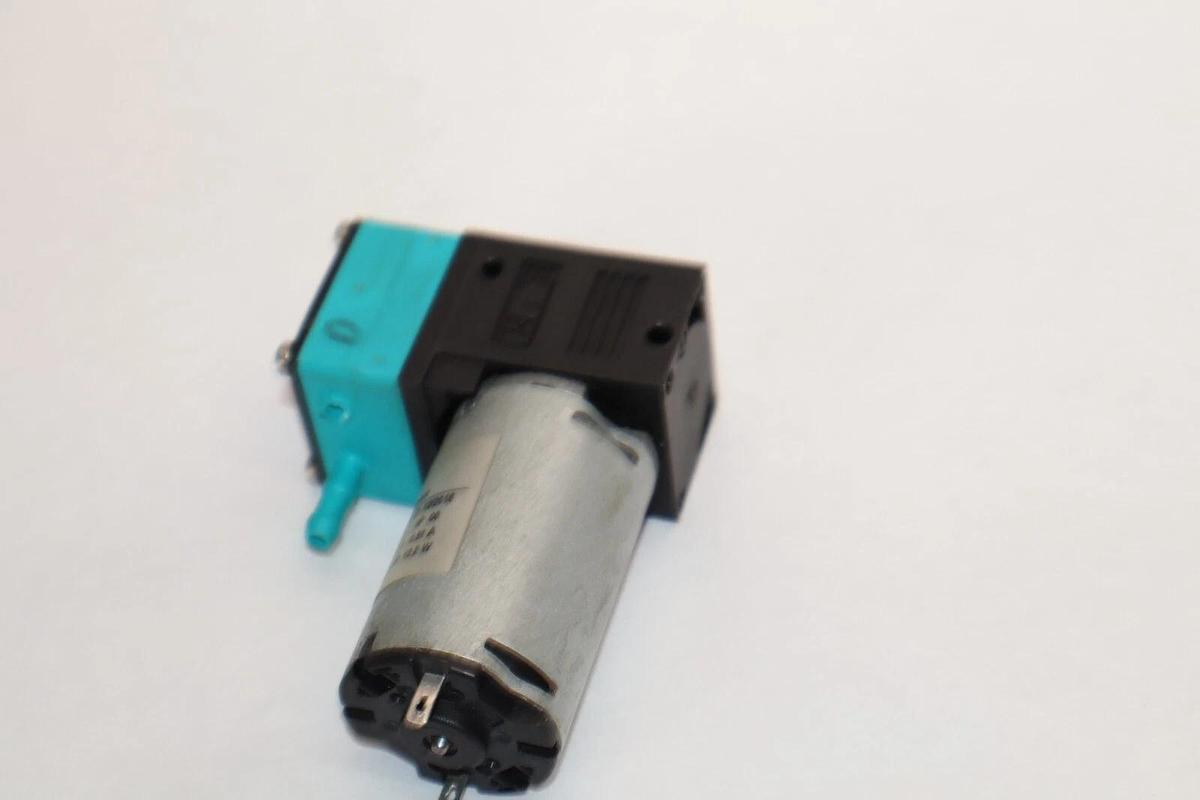 Used KNF PML1403-NF30 24Vdc Micro Liquid Diaphragm Pump