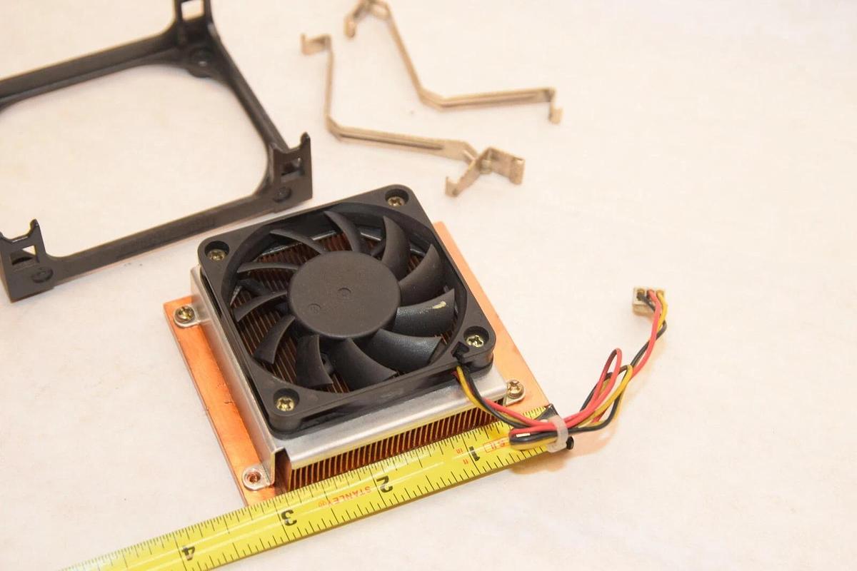 Used 3" x 3" x 1" Copper CPU Heat Sink With Fan