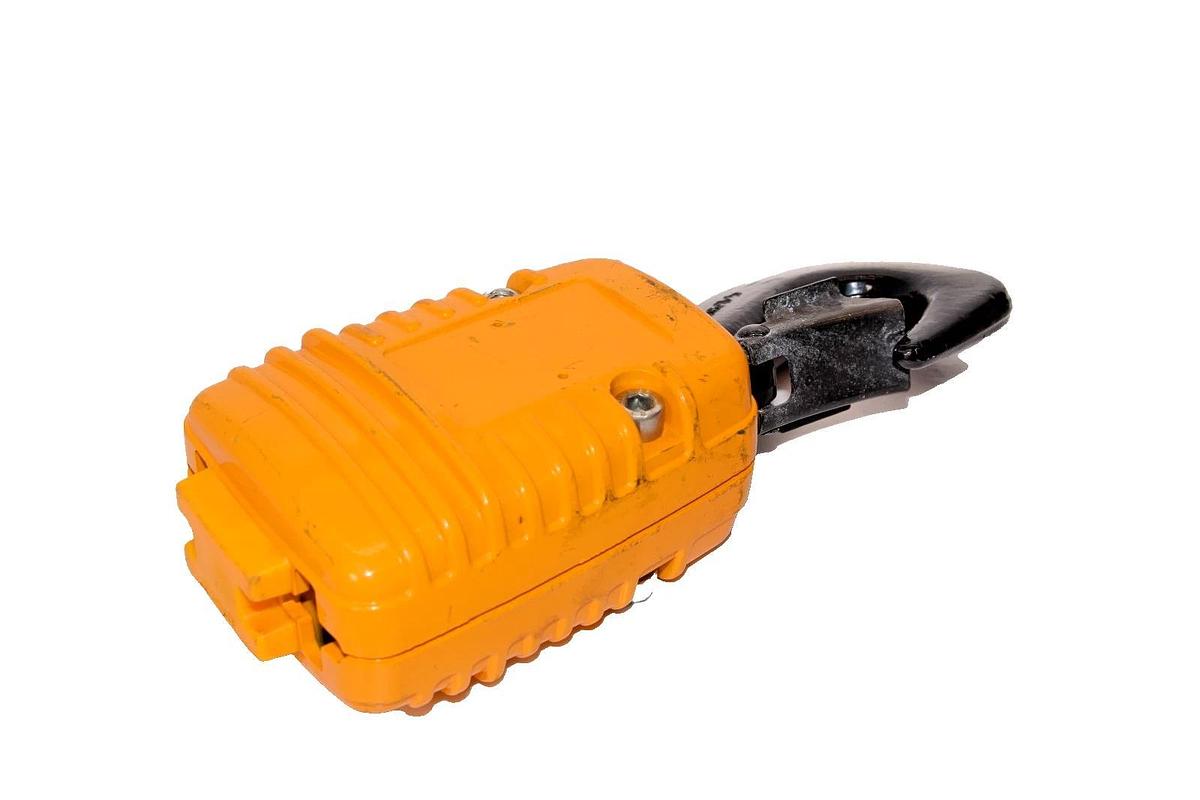Used Demag-V-5 83786144 PS BB Hoist Lower Hook Load Block Double Chain Swivel Hook