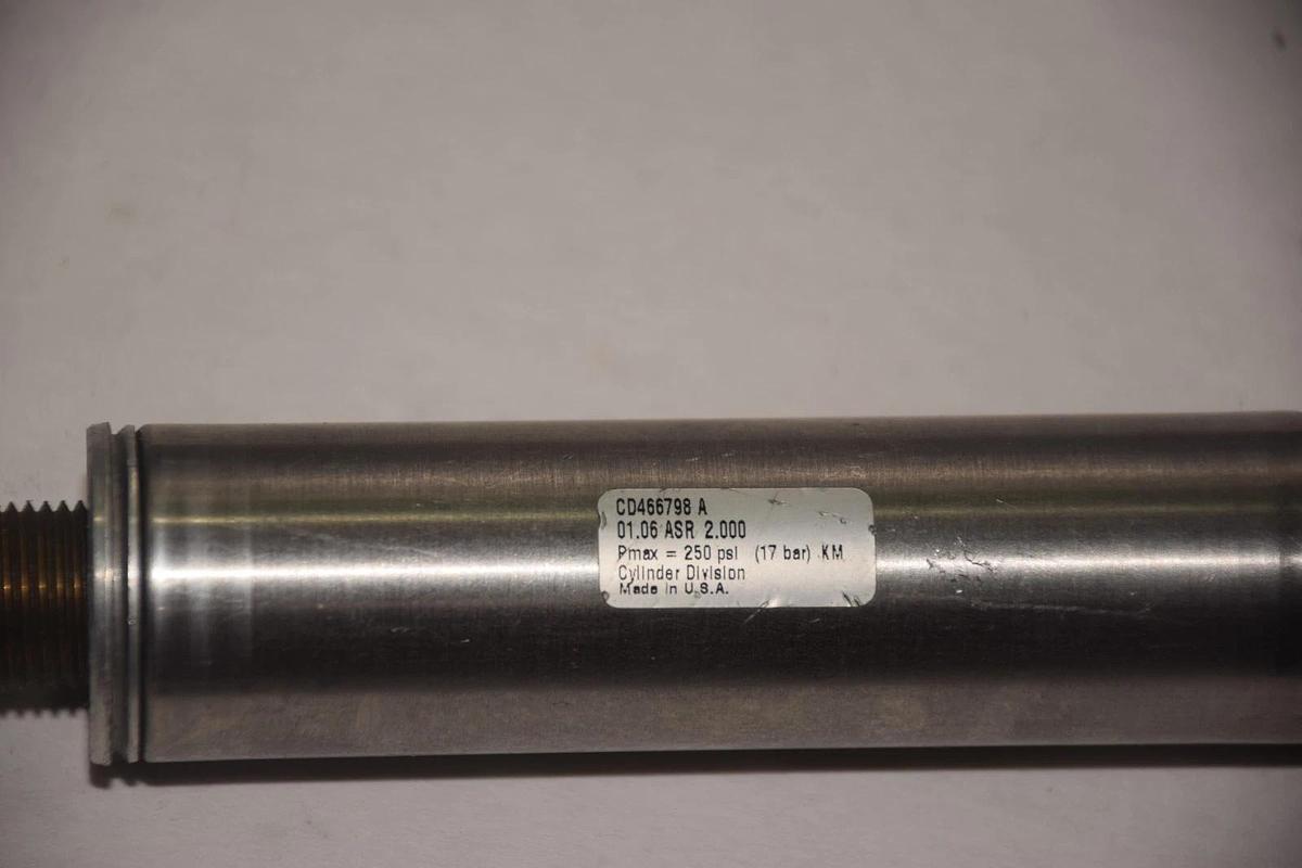 PARKER CD466798 A 250psi 1.5" STROKE 5/16" BORE SPRING ACTION CYLINDER NEW