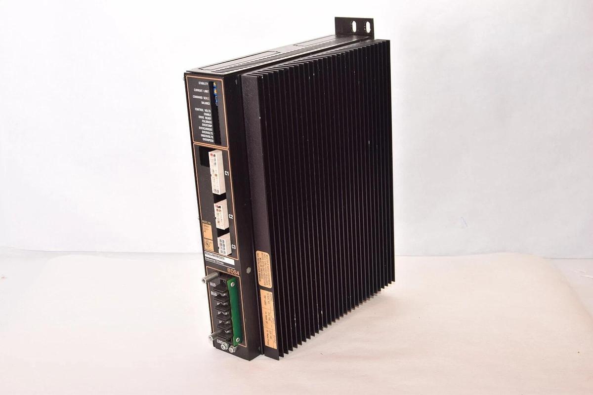 Used KOLLMORGEN  BDS4A-210J-WO / BDS4A210JW0  Industrial Servo Drive