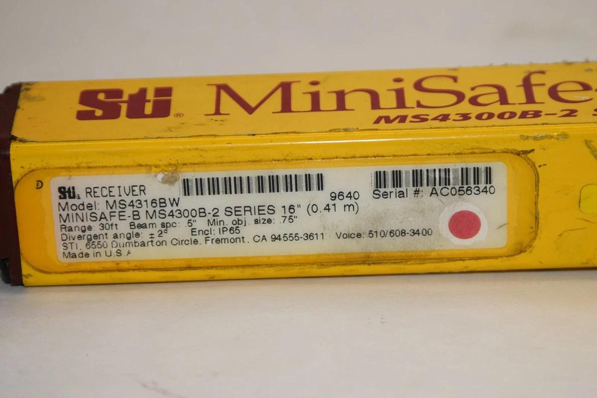 Used STI MS4316BW Range 30' MiniSafe 16" Receiver Light Curtain