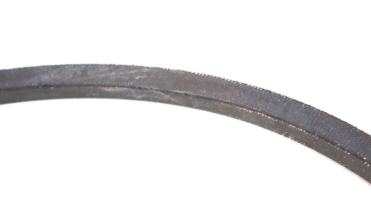 (NEW - Lot of 2) BESTORQ A31 , A-31 , 4L330 V-Belt Belt