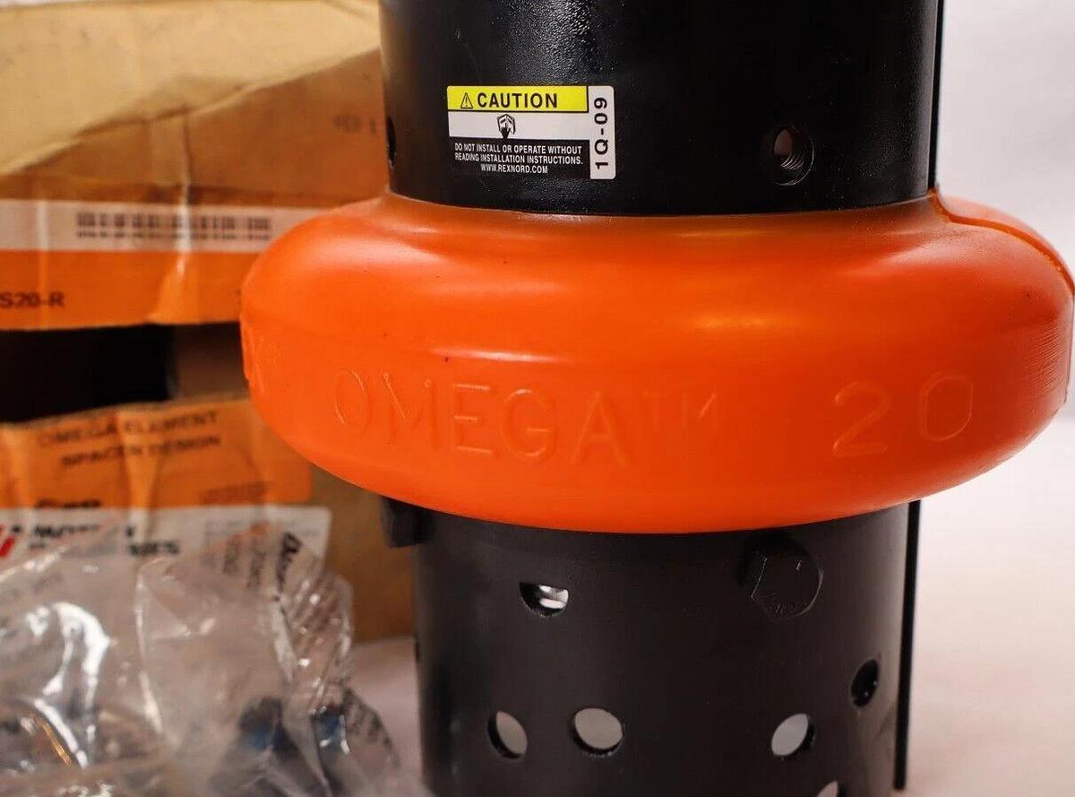 REXNORD Omega Element Elastomeric Spacer Coupling ES20-R ES20R 7300100R (NOS)