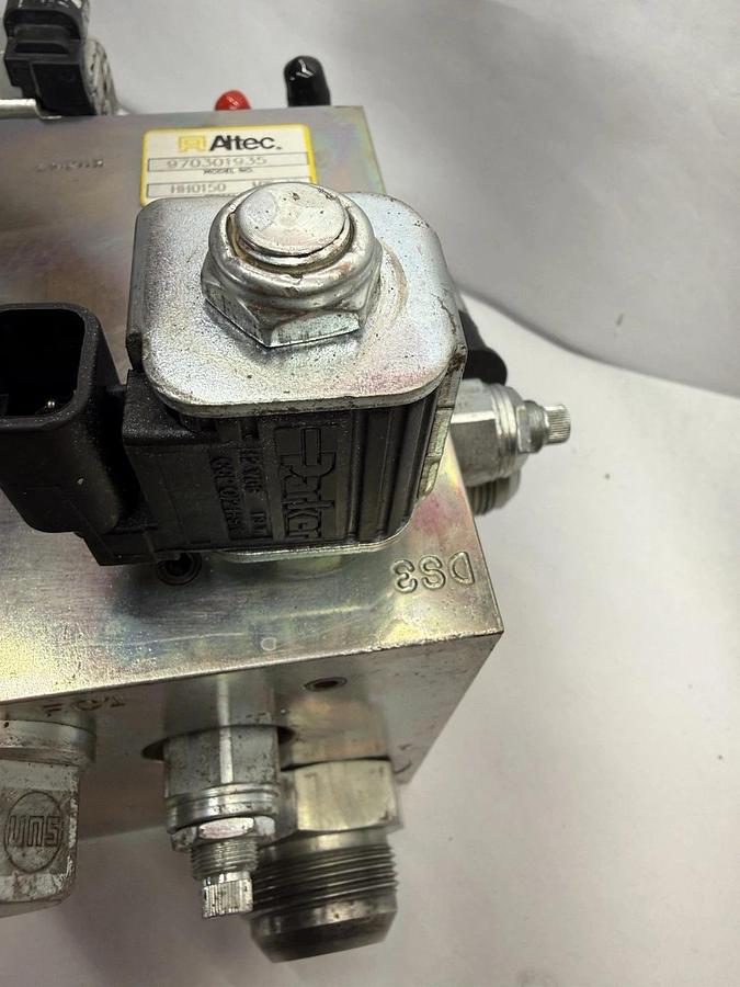 Used Altec 970301935 Hydraulic solenoid Valve Block