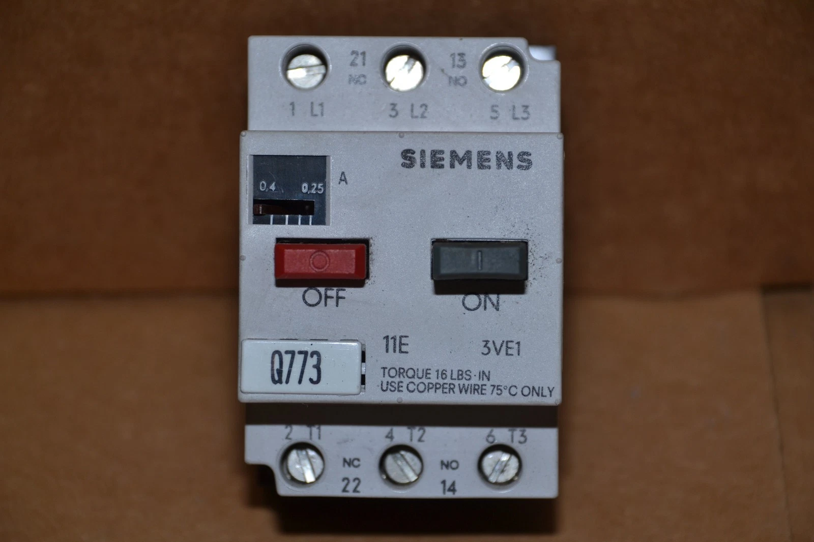 Used SIEMENS 3VE1010-2D 0.25-0.4A MANUAL MOTOR STARTER