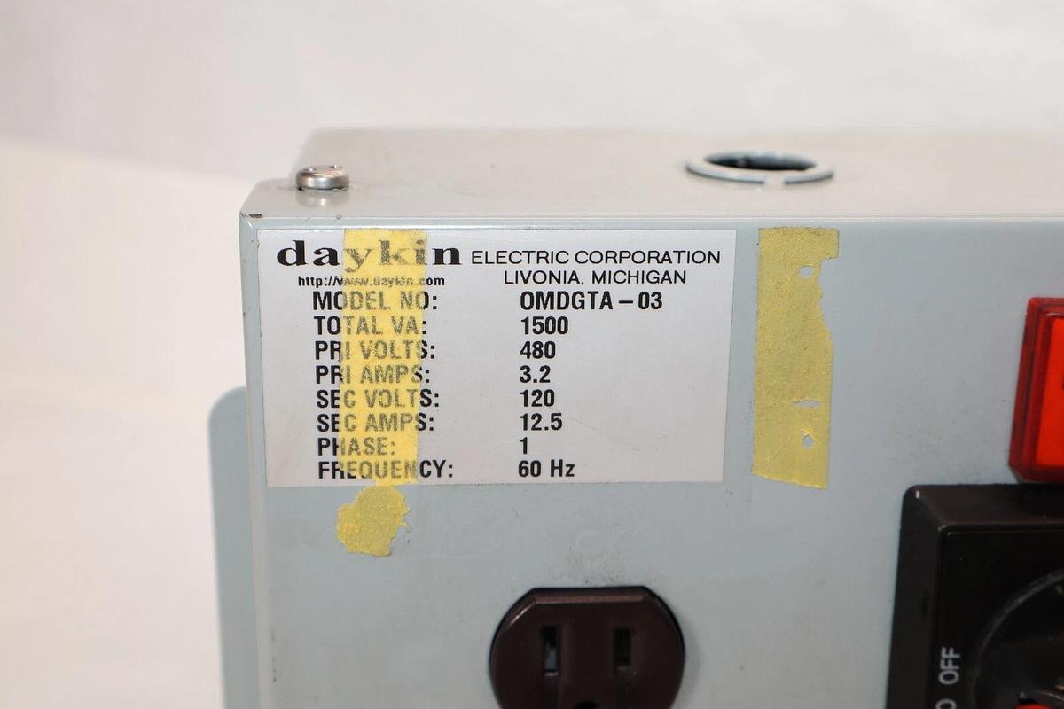 Used DAYKIN OMDGTA-03 1500Va 480V 3.2A 1PH Transformer Disconnect