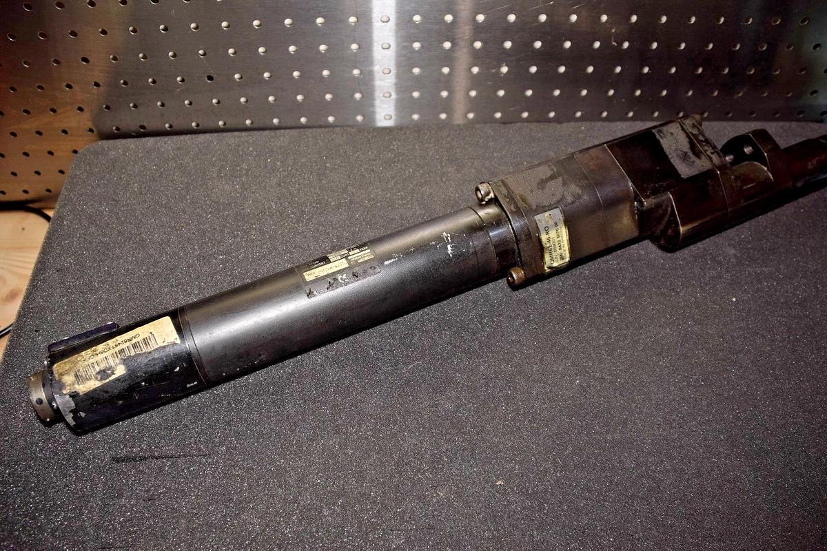 Used ATLAS COPCO BSM 28120A-R2.5 BSM28120A-R2.5 QMR62-46-RO 41V 7000rpm SERVO MOTOR