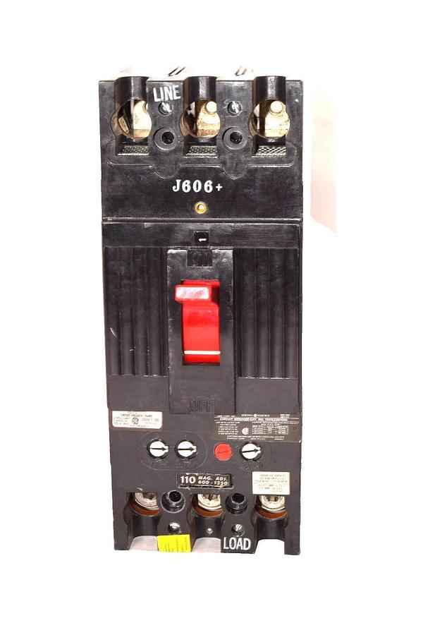 Used GE General Electric THFK236F000 , E11592-R 3 Pole 225A 600V Circuit Breaker