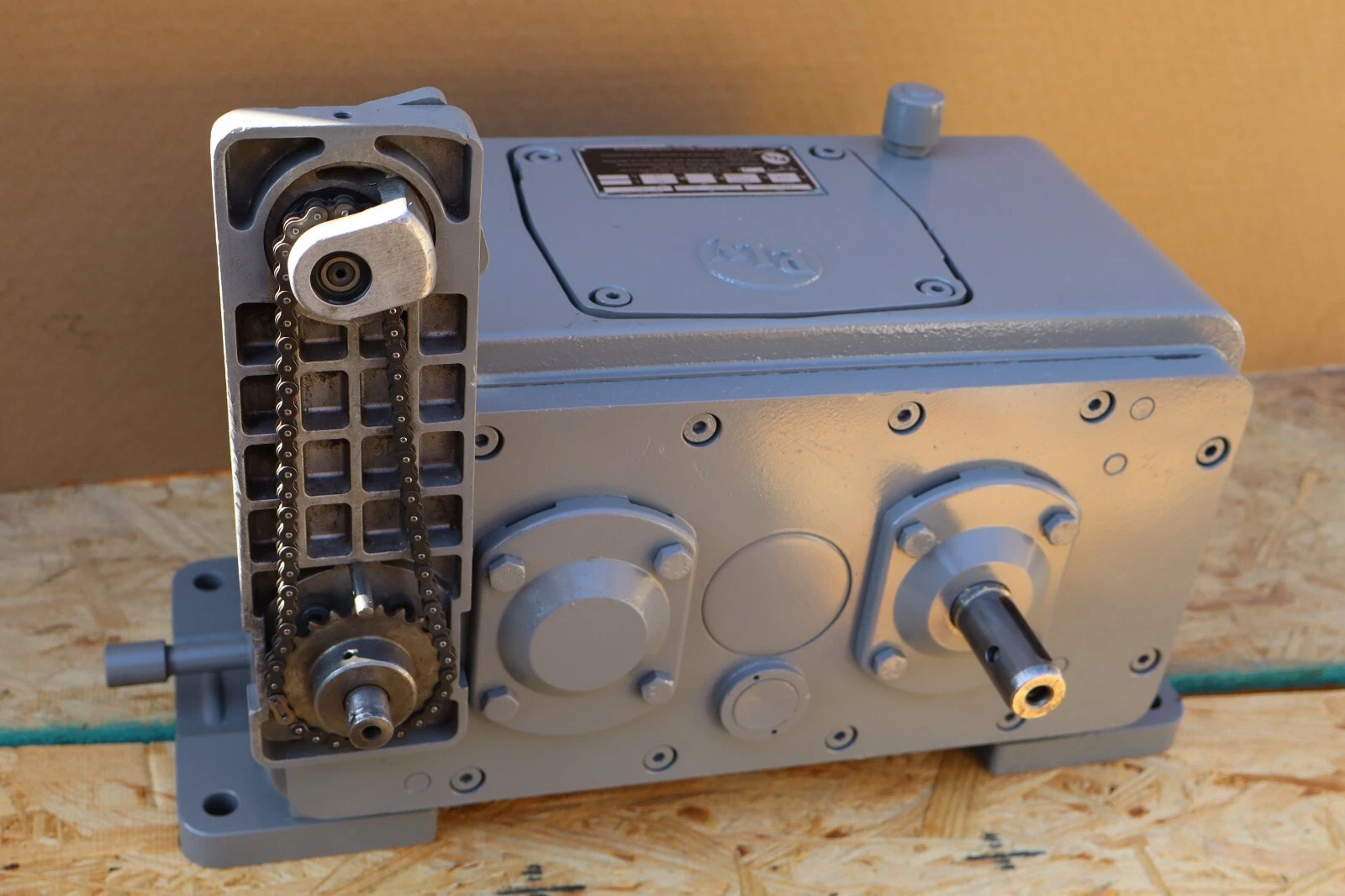 P.I.V. Stufenlos Gearbox A13-Kr 576976G10 576976 G10 A3 24v 15/21Nm (REFURB)