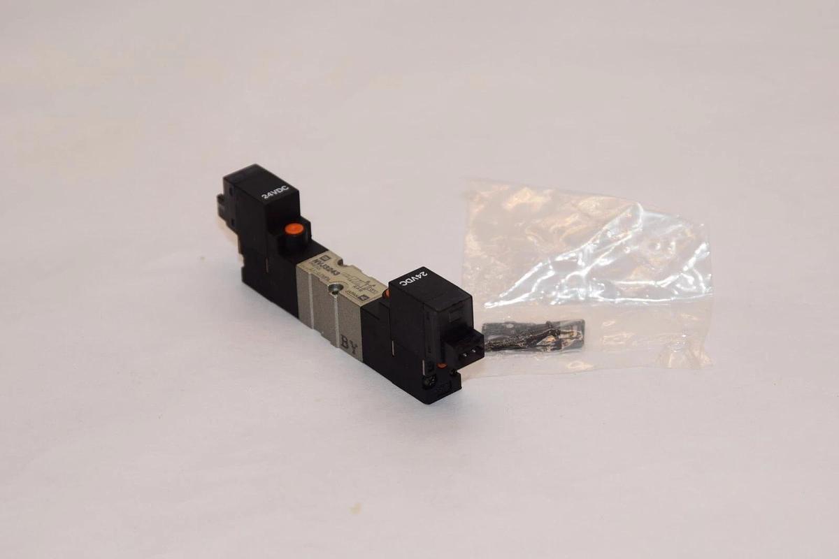 (NEW) SMC NVJ3243-5L0Z 24V Coil Solenoid Valve