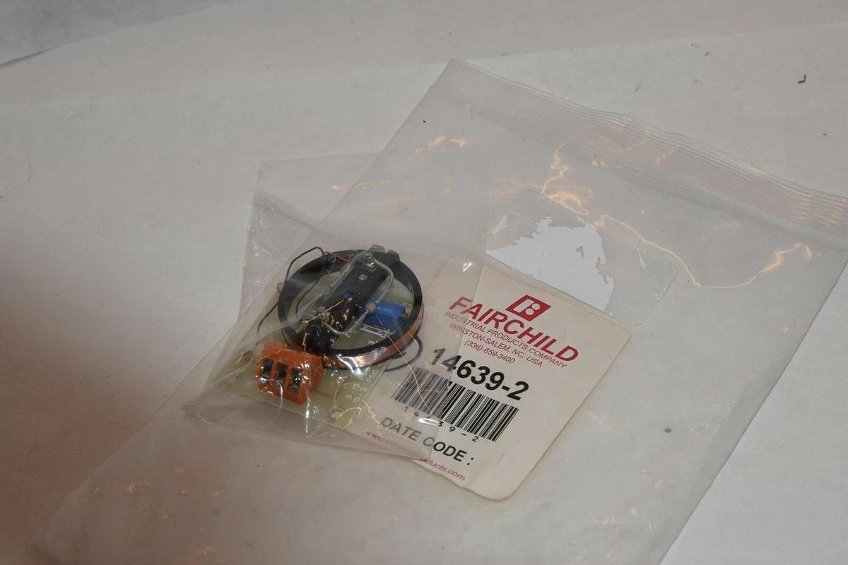 NEW FAIRCHILD 14639-2 146392 1-5VDC PC BOARD