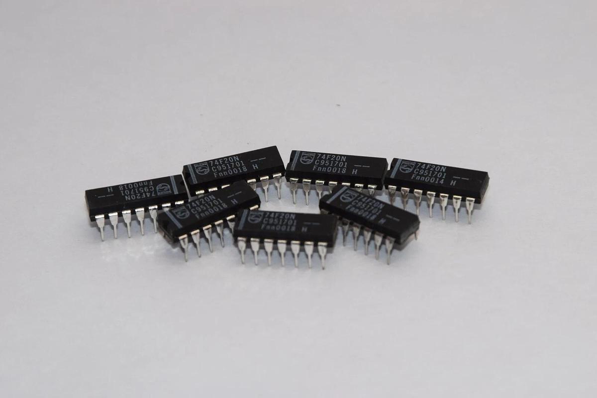 (NEW - Lot of 7) PHILIPS 74F20N C951701 14-Pin Semi-Conductor