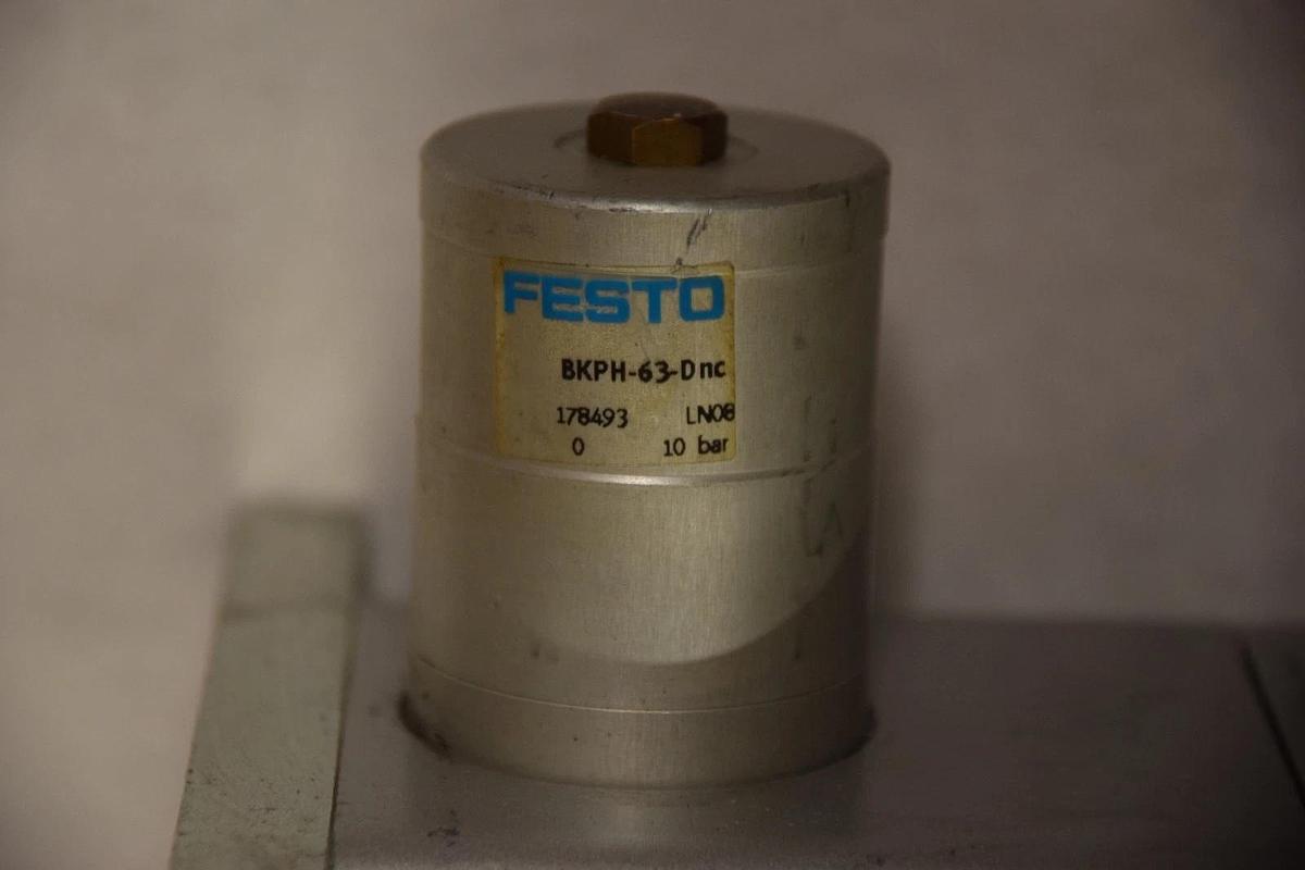 Used Festo Cylinder DNC-63-160-PPV-A-KP DNC-63-160 PPV-A-KP DNC63160PPVAKP