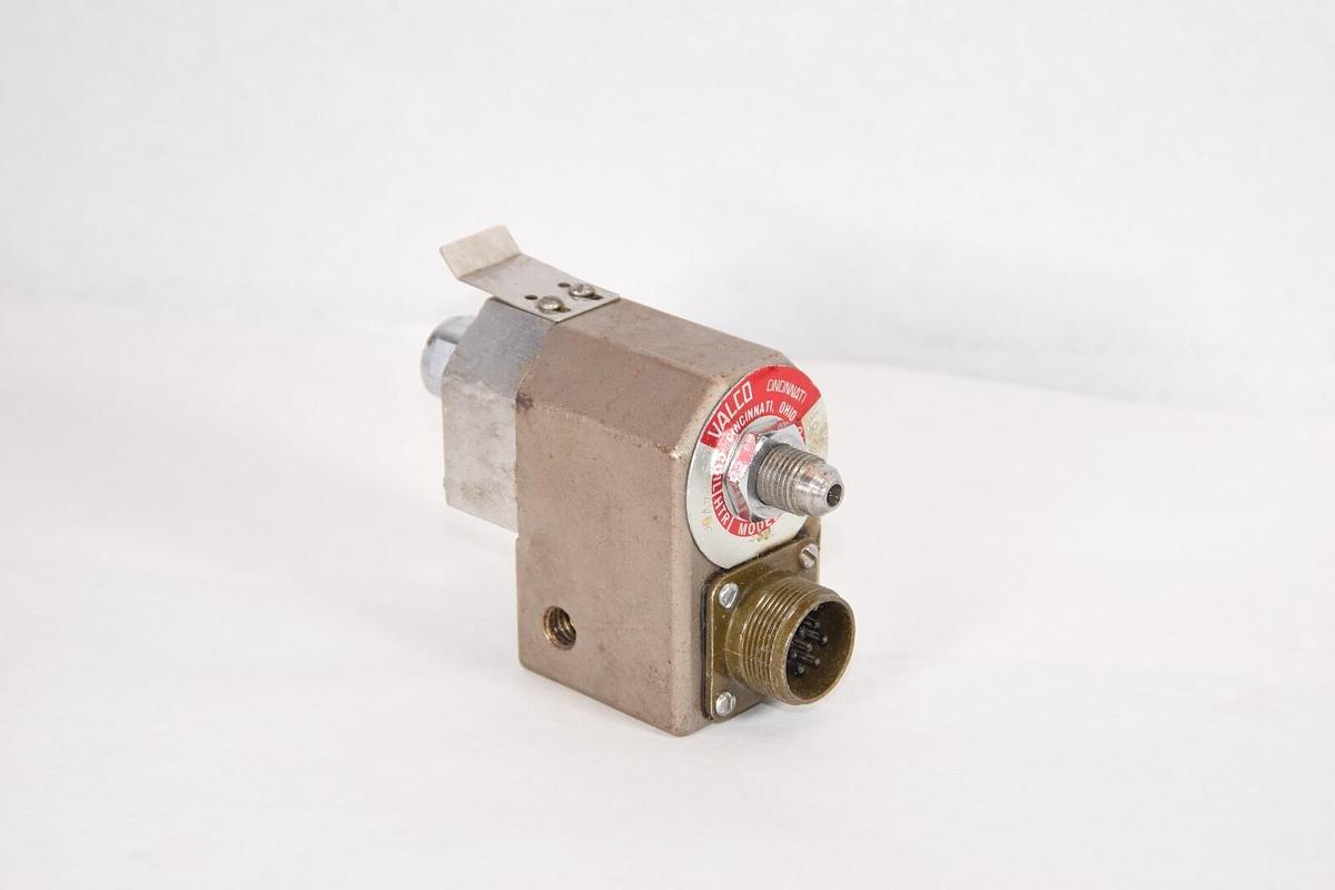 Used VALCO 703XX163 Model 480 10S/24Vdc  Solenoid Valve Glue Control Valve