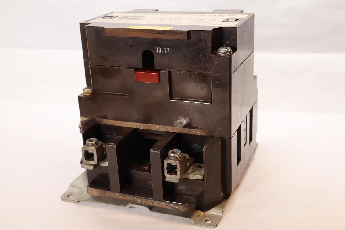 Used CUTLER HAMMER C10EN2 Series A1 Nema Size Sz 3 110/120V Coil  Contactor