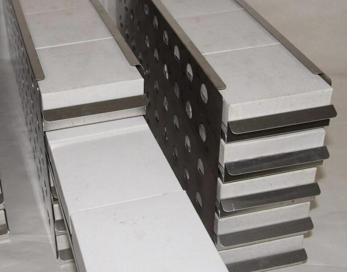 (NEW) THERMO SCIENTIFIC RSK700SD4 Rack Kit 700 4 Dr 4 racks 4 drawers per rack