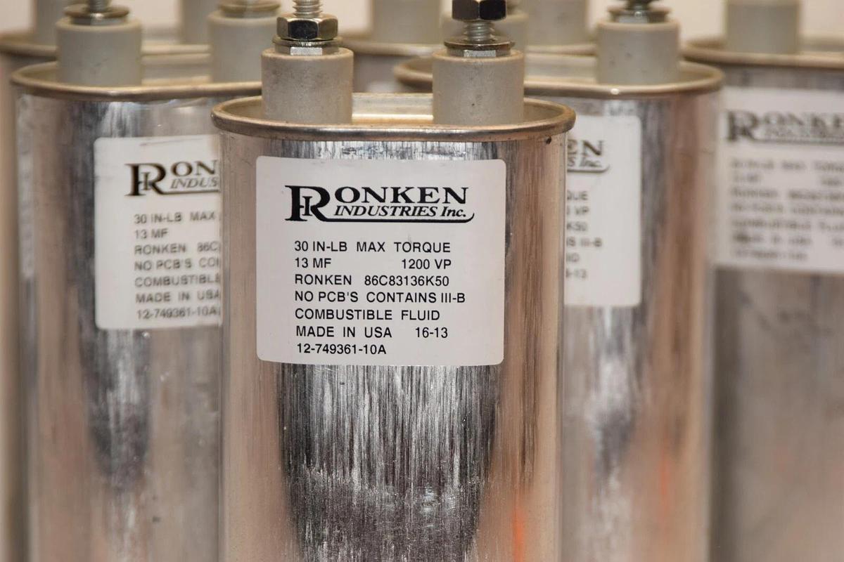 Used (LOT OF 7) RONKEN 12-749361-10A 1274936110A 30 In-LB 13MF 120VP Capacitor USA