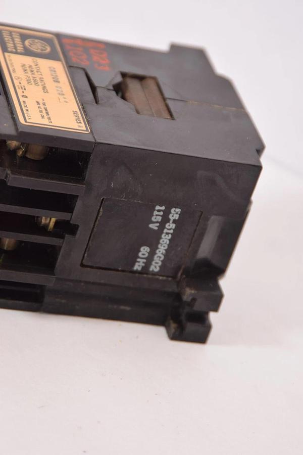 Used GE GENERAL ELECTRIC CR120B020 600V Industrial Relay 55-513696G02 , 115V Coil
