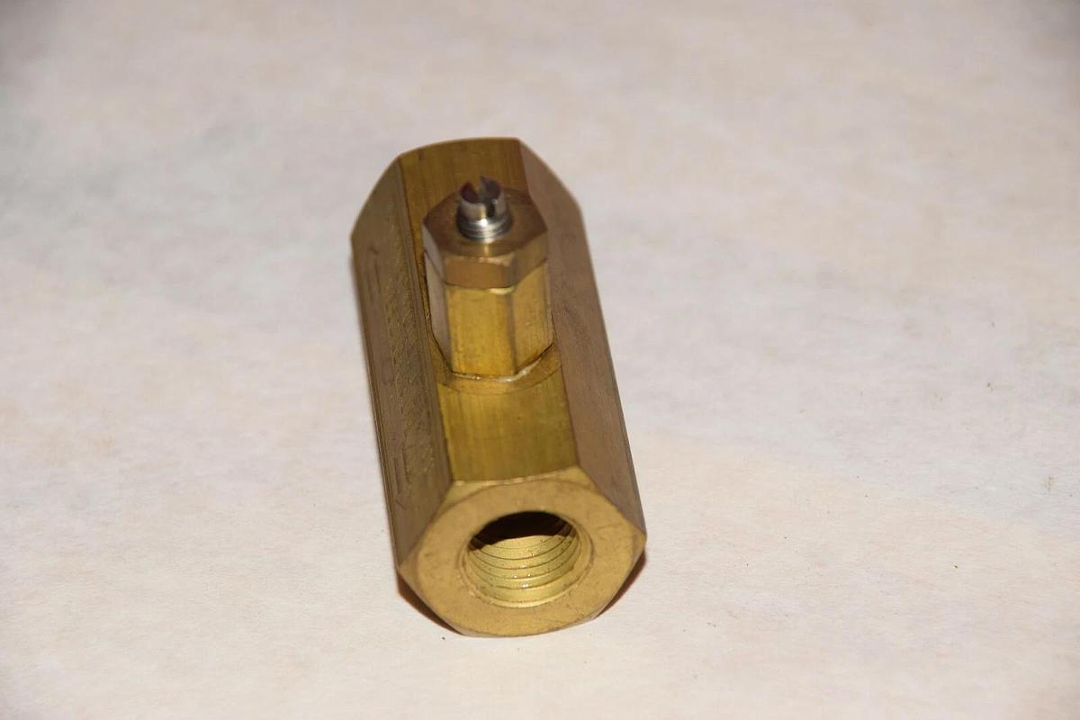 NEW SKINNER F221-000 F221000 NEEDLE VALVE