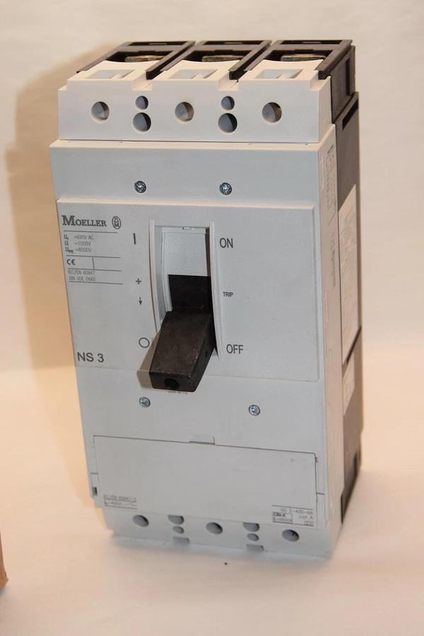 Klockner Moeller NS3-400-NA Molded Case Switch  400A 400 Amp