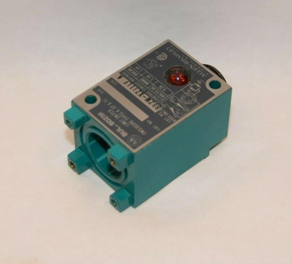 (NEW) ALLEN BRADLEY 802M-XZJ1LF Series A Limit Switch