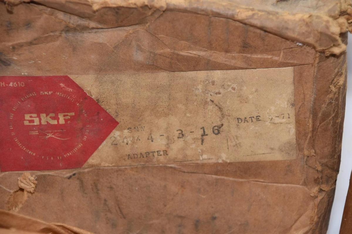 (NEW) SKF S-24 x 4 3/16" Sleeve Adapter