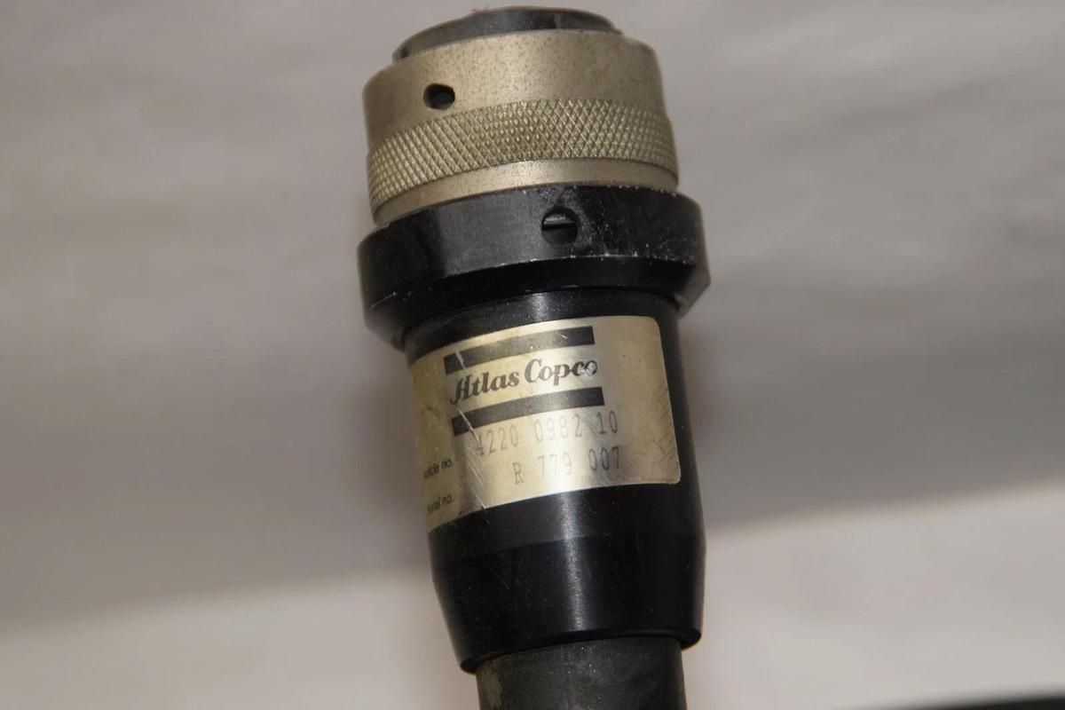 Used ATLAS COPCO 4220 0982 10 4220098210 SS4 30' Nutrunner Extension Control Cable