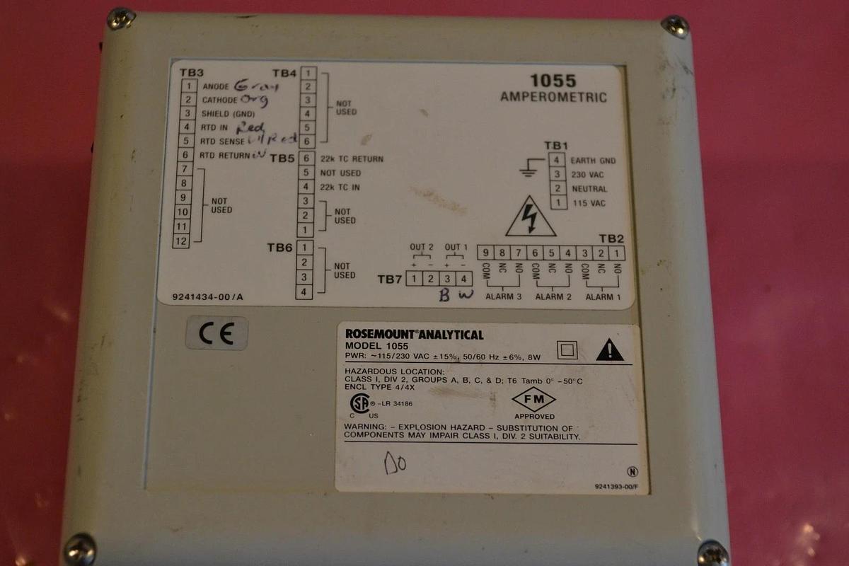 Used ROSEMOUNT ANALYTICAL 1055-01-10-25 105 01 10 25 1055011025 230 VAC 8 WATTS