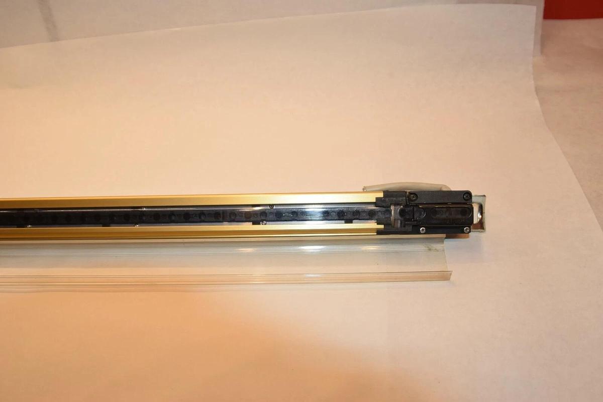 Used SUNX SF4B-H48-01 E V2 Emitter Safety light curtain Matsushita Electric PANSONIC