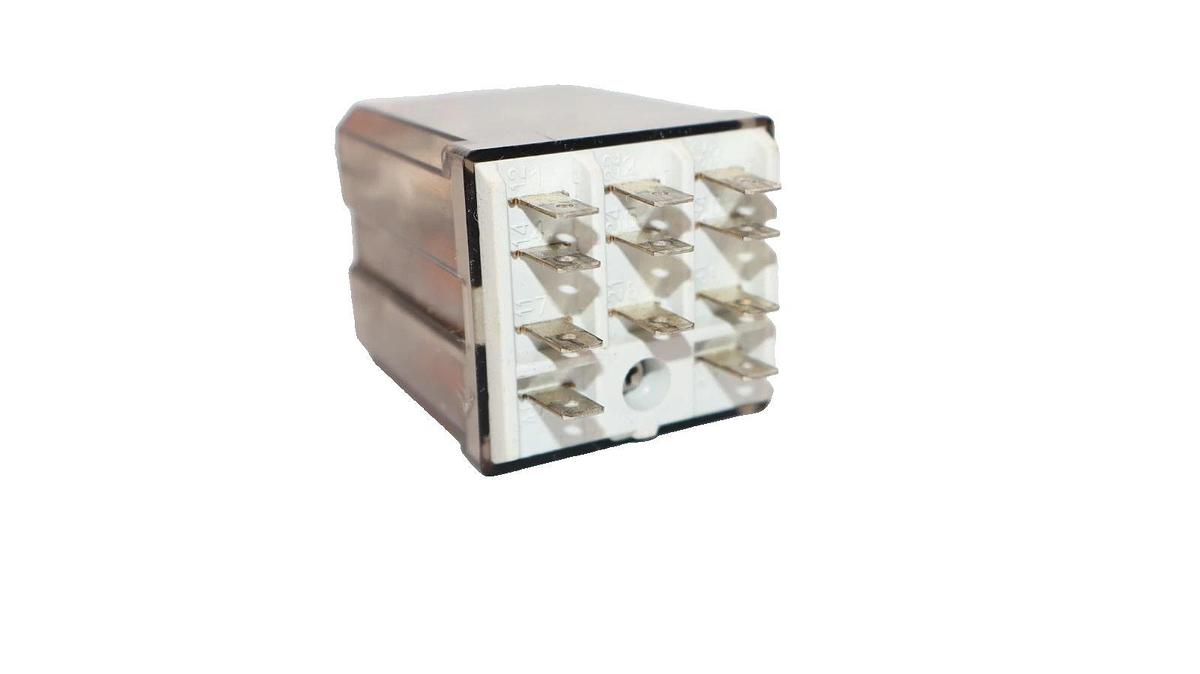 Used Finder Relay 62.33.8.120.0050 16A 250V Relay