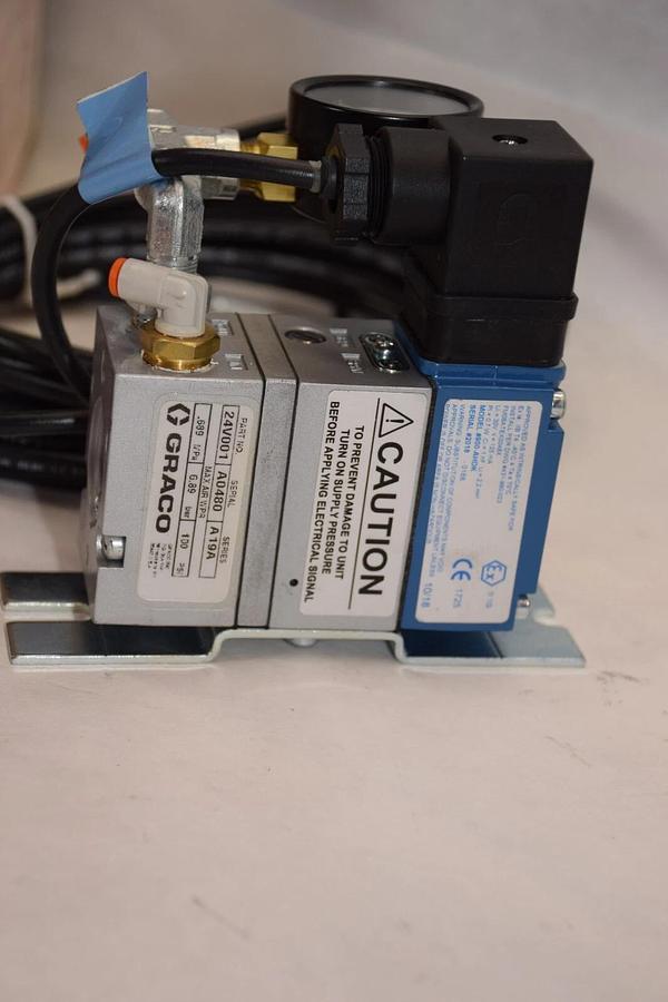 (NEW)  GRACO 24V001 Type 900X I/P, E/P Transducer