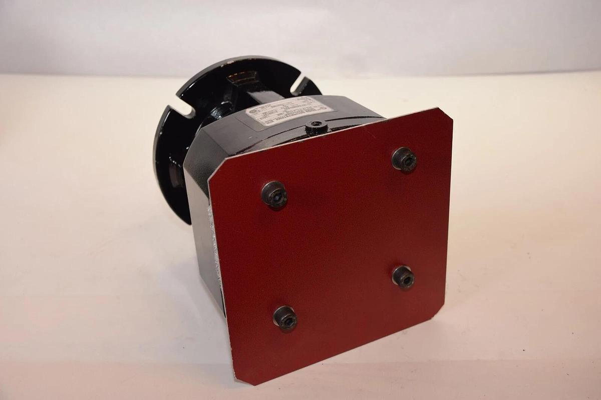 NEW- NORD DRIVESYSTEMS 373.1F-71L/4 CUS 180E 0.5Hp 1" Shaft Inline Speed Reducer