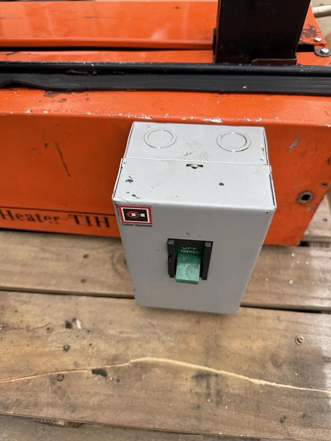 Used SKF TIH-100m/MV Medium Induction Heater for Bearings  400-460V