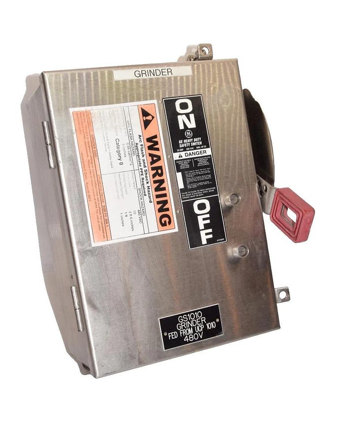 Used GE GENERAL ELECTRIC Safety Switch 30 Amp TH3361SS316 Model 1 30A Amp 600V