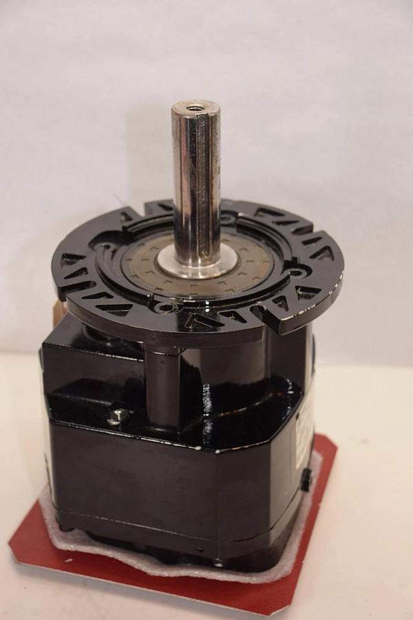 NEW- NORD DRIVESYSTEMS 373.1F-71L/4 CUS 180E 0.5Hp 1" Shaft Inline Speed Reducer
