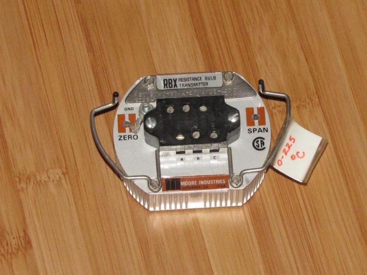 Used Moore RBX Bulb Transmitter RBX/3W40-80/4-20ma/12-42dc