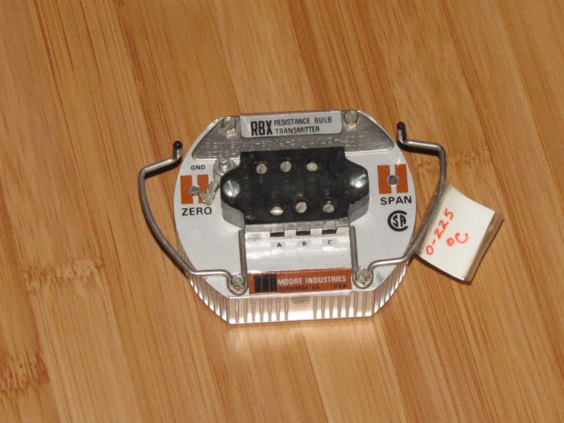 Used Moore RBX Bulb Transmitter RBX/3W40-80/4-20ma/12-42dc