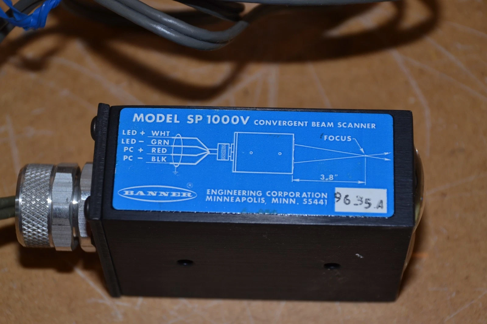 BANNER Convergent Mode Remote Sensor 3.8" focus SP1000V 16501 NEW
